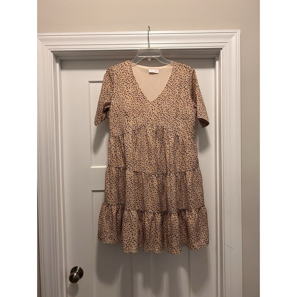 Pink Lily Women's Short Sleeve Dress Size medium Cheetah Leopard Print Ruffles
